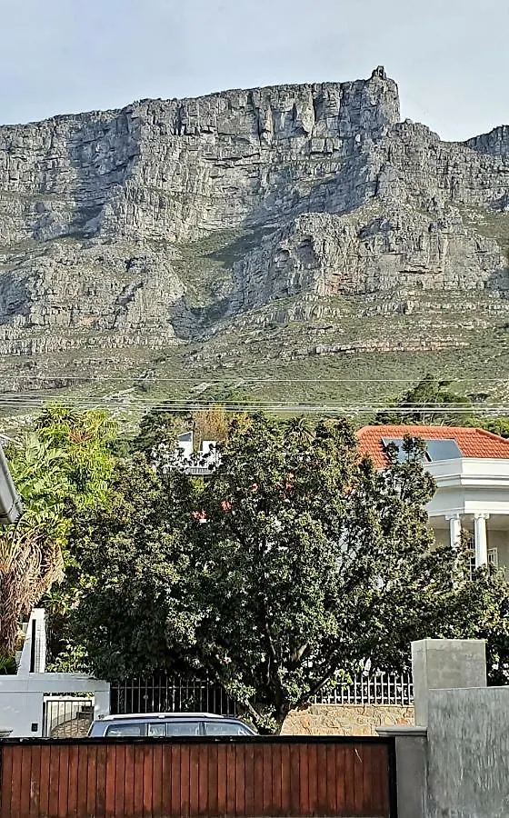 Redbourne Hilldrop Guesthouse B&B Cape Town